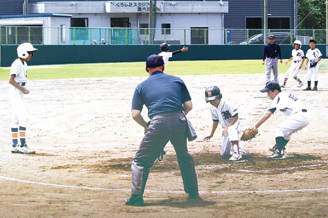 暑さに負けず好試合 那智勝浦と太地 蓬莱連合が勝利 フォトサービス 太平洋新聞電子版