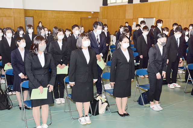 ４０人が新たな一歩 なぎ看護学校で入学式 太平洋新聞電子版