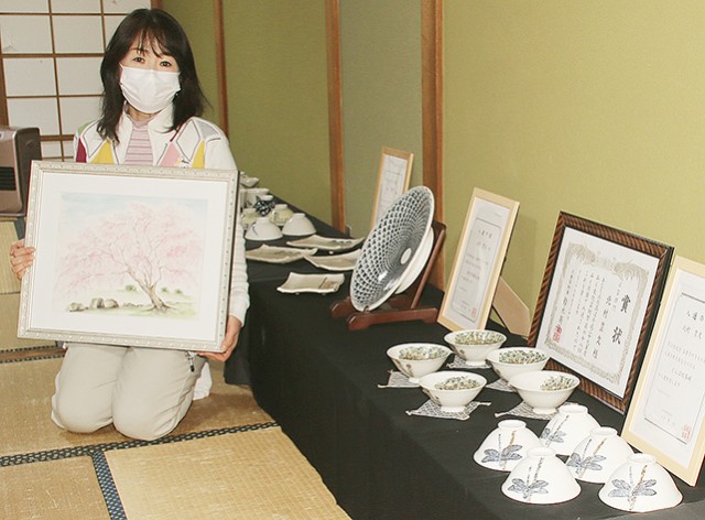 ２７日から夫の遺作展を開く北村京子さん