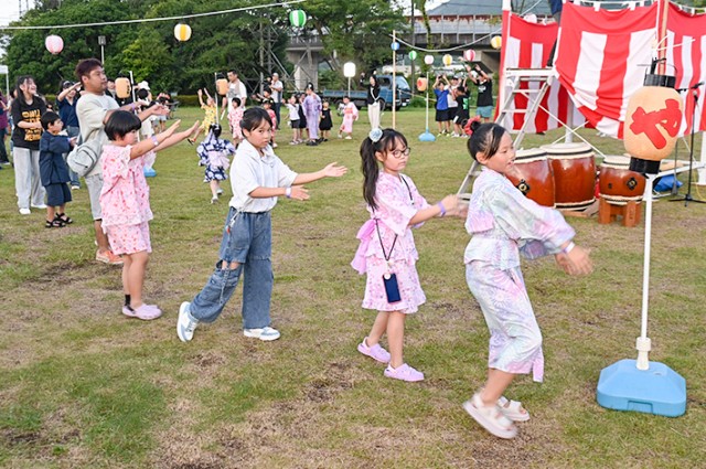 夏祭り用やぐら やぐら囲み絆深める 矢浜の夏祭りに600人集う / 太平洋新聞電子版